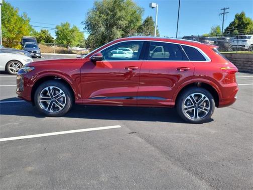 2025 Audi Q5 Premium