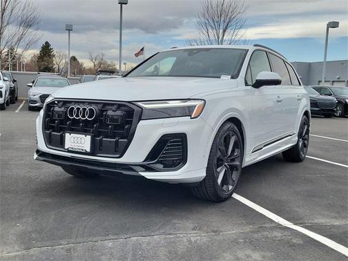 2026 Audi Q7 55 Premium Plus