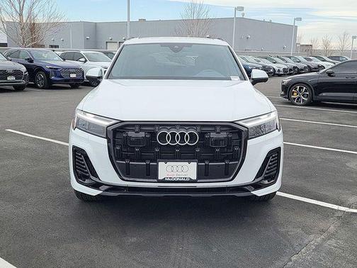 2026 Audi Q7 55 Premium Plus