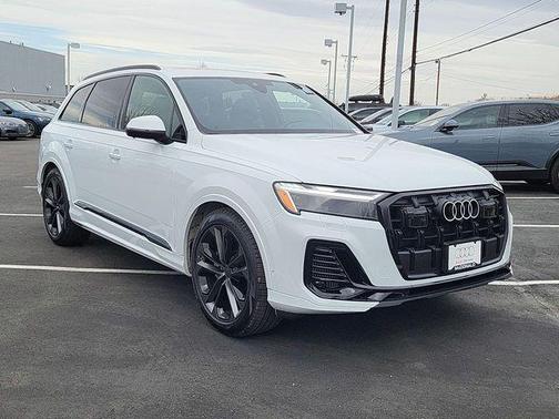 2026 Audi Q7 55 Premium Plus