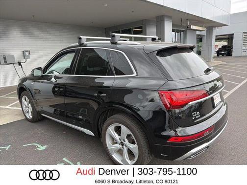 Mythos Black Metallic 2025 Audi Q5 45 S line Premium Plus