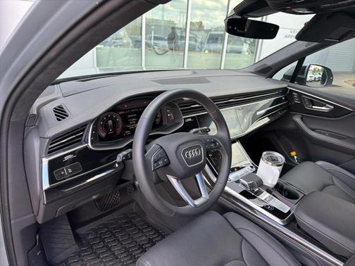 2025 Audi Q7 55 Prestige