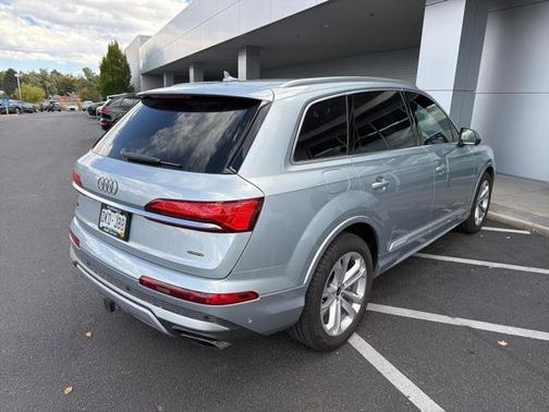 2025 Audi Q7 55 Prestige