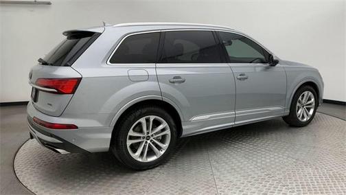 2025 Audi Q7 55 Prestige