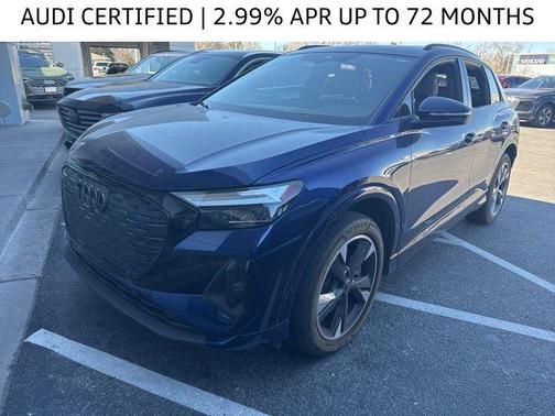 Navarra Blue Metallic 2024 Audi Q4 e-tron Premium Plus 50 quattro