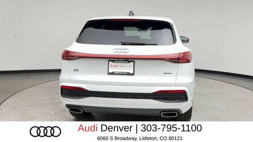 Glacier White Metallic 2025 Audi Q5 Premium Plus TFSI quattro S tronic