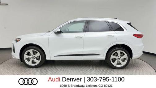 Glacier White Metallic 2025 Audi Q5 Premium Plus TFSI quattro S tronic