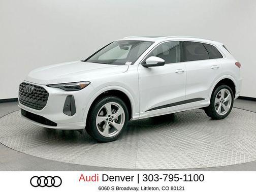 Glacier White Metallic 2025 Audi Q5 Premium Plus TFSI quattro S tronic
