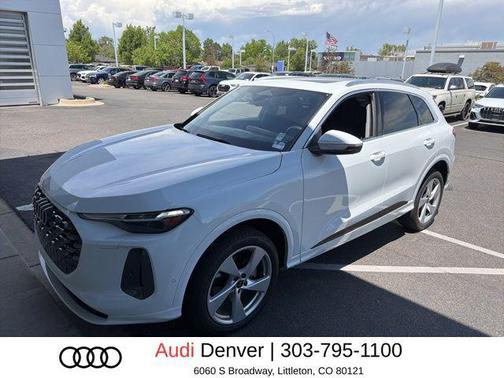 Glacier White Metallic 2025 Audi Q5 Premium Plus TFSI quattro S tronic