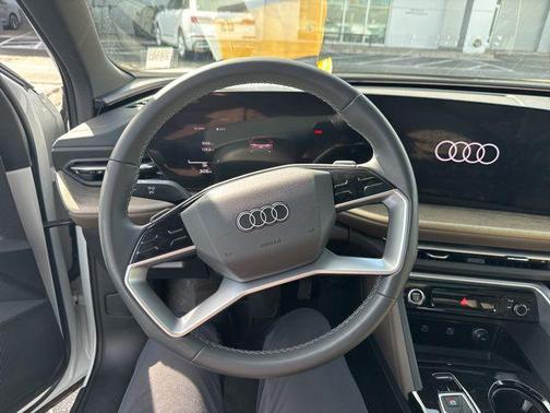 2025 Audi Q5 Premium Plus TFSI quattro S tronic