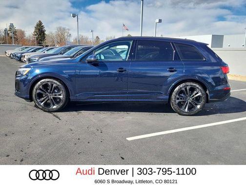 Waitomo Blue Metallic 2026 Audi Q7 55 Premium Plus