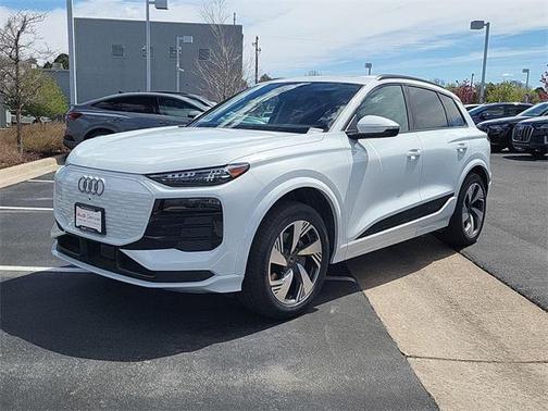 2025 Audi Q6 e-tron Premium Plus quattro