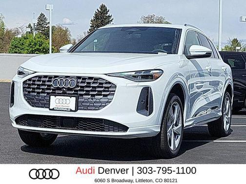 Glacier White Metallic 2026 Audi Q5 Premium Plus TFSI quattro S tronic