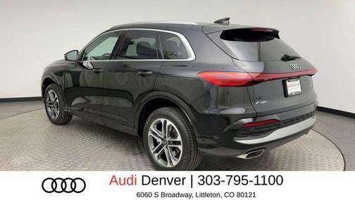 Mythos Black Metallic 2025 Audi Q5 Premium TFSI quattro S tronic