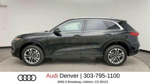 Mythos Black Metallic 2025 Audi Q5 Premium TFSI quattro S tronic