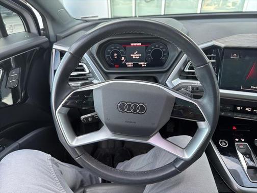 2024 Audi Q4 e-tron Premium 50 quattro