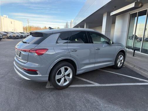 2024 Audi Q4 e-tron Premium 50 quattro