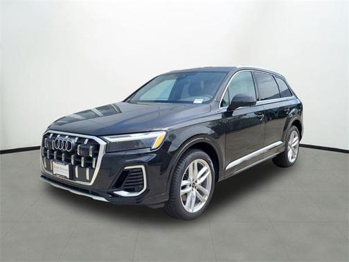 2025 Audi Q7 55 Premium Plus