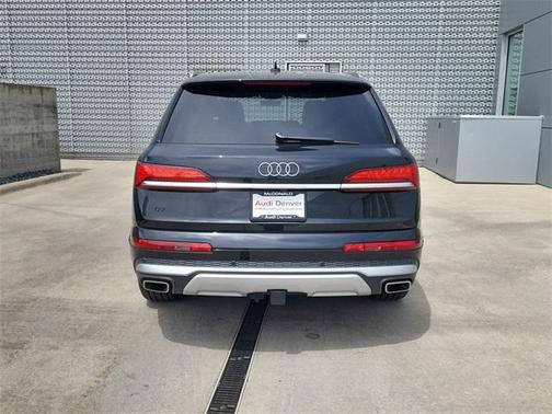 2025 Audi Q7 55 Premium Plus