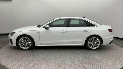 2022 Audi A4 45 S line Premium Plus