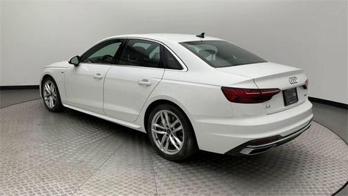 2022 Audi A4 45 S line Premium Plus