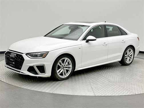 2022 Audi A4 45 S line Premium Plus
