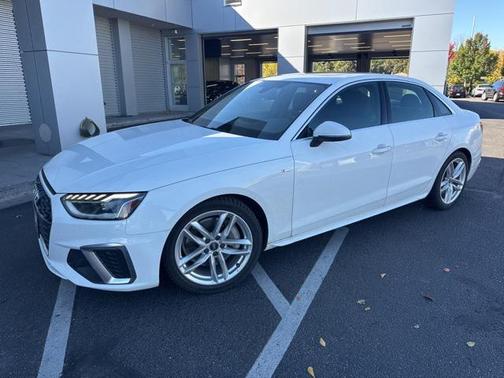 2022 Audi A4 45 S line Premium Plus