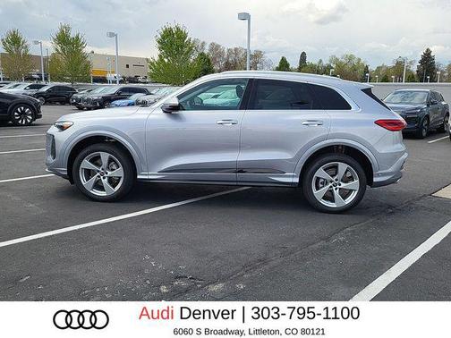 Florett Silver Metallic 2026 Audi Q5 Premium Plus TFSI quattro S tronic