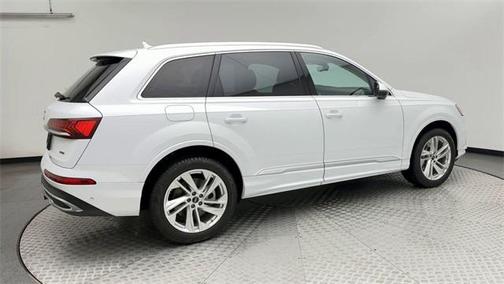 2023 Audi Q7 55 Premium Plus