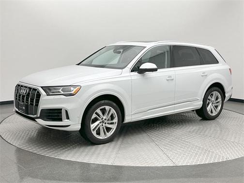 2023 Audi Q7 55 Premium Plus