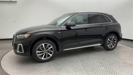 2022 Audi Q5 45 S line Premium Plus
