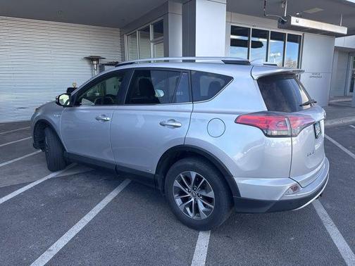 2016 Toyota RAV4 Hybrid XLE