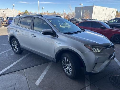 2016 Toyota RAV4 Hybrid XLE