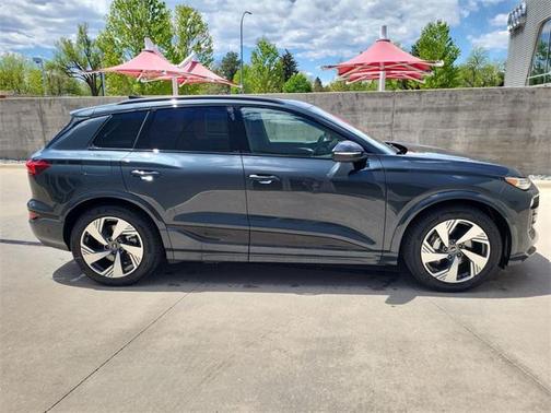 2025 Audi Q6 e-tron Prestige quattro