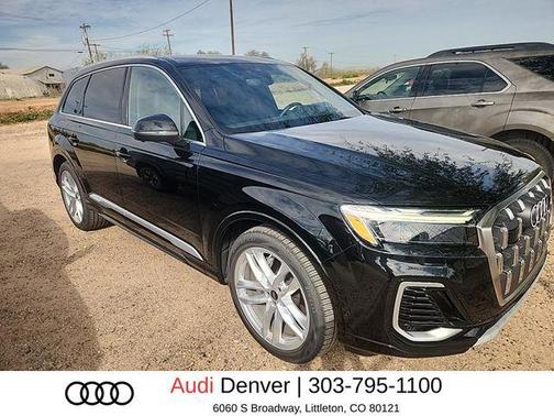 2025 Audi Q7 55 Premium Plus