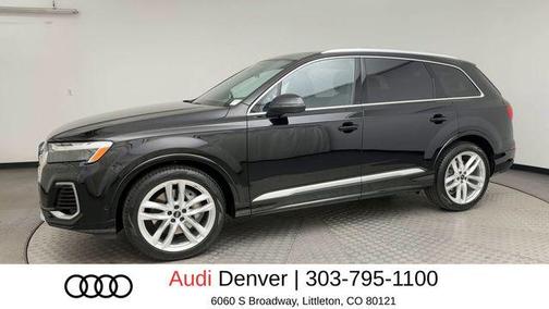 Mythos Black Metallic 2025 Audi Q7 55 Premium Plus