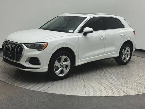 2022 Audi Q3 40 Premium