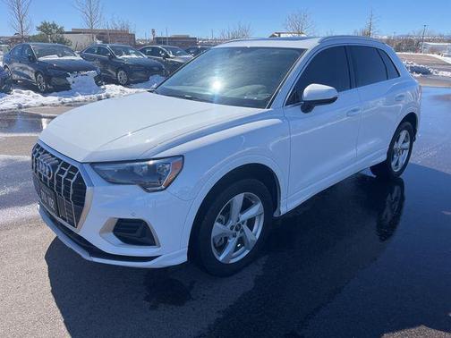 2022 Audi Q3 40 Premium
