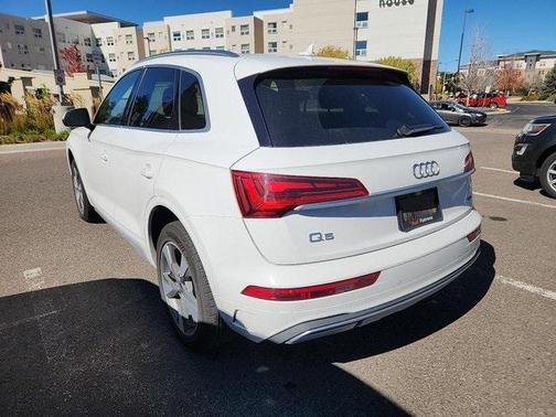 2023 Audi Q5 40 Premium Plus