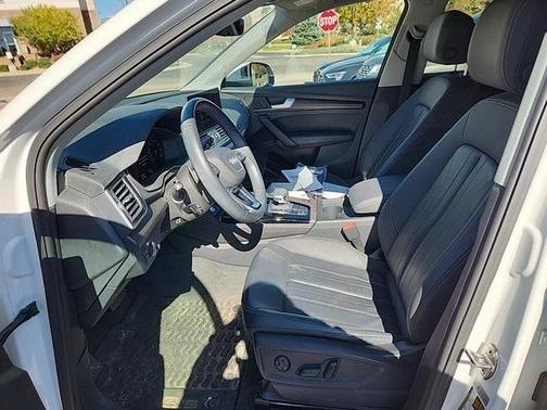 2023 Audi Q5 40 Premium Plus