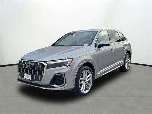 2025 Audi Q7 55 Premium Plus