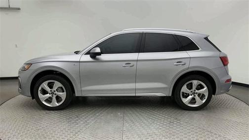 2022 Audi Q5 45 S line Premium Plus