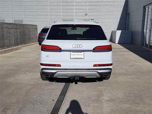 2025 Audi Q7 55 Premium Plus
