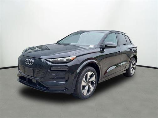 2025 Audi Q6 e-tron Premium Plus quattro