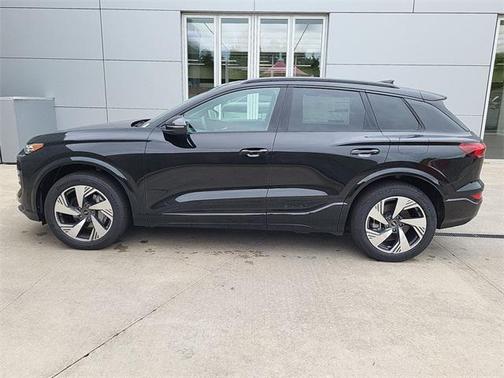2025 Audi Q6 e-tron Premium Plus quattro
