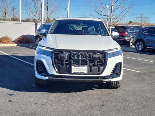 2026 Audi Q7 45 Premium Plus