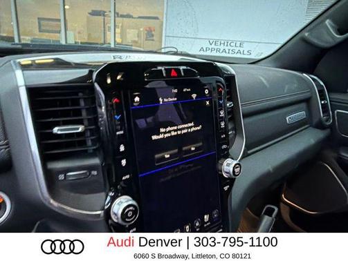 Ivory White Tri-Coat Pearlcoat 2021 RAM 1500 Laramie