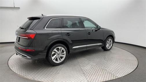 2023 Audi Q7 55 Premium Plus