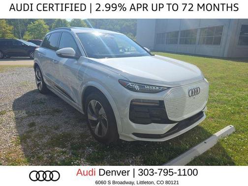 Glacier White Metallic 2025 Audi Q6 e-tron Premium Plus quattro