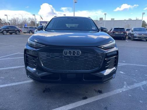2025 Audi Q6 e-tron Premium Plus quattro